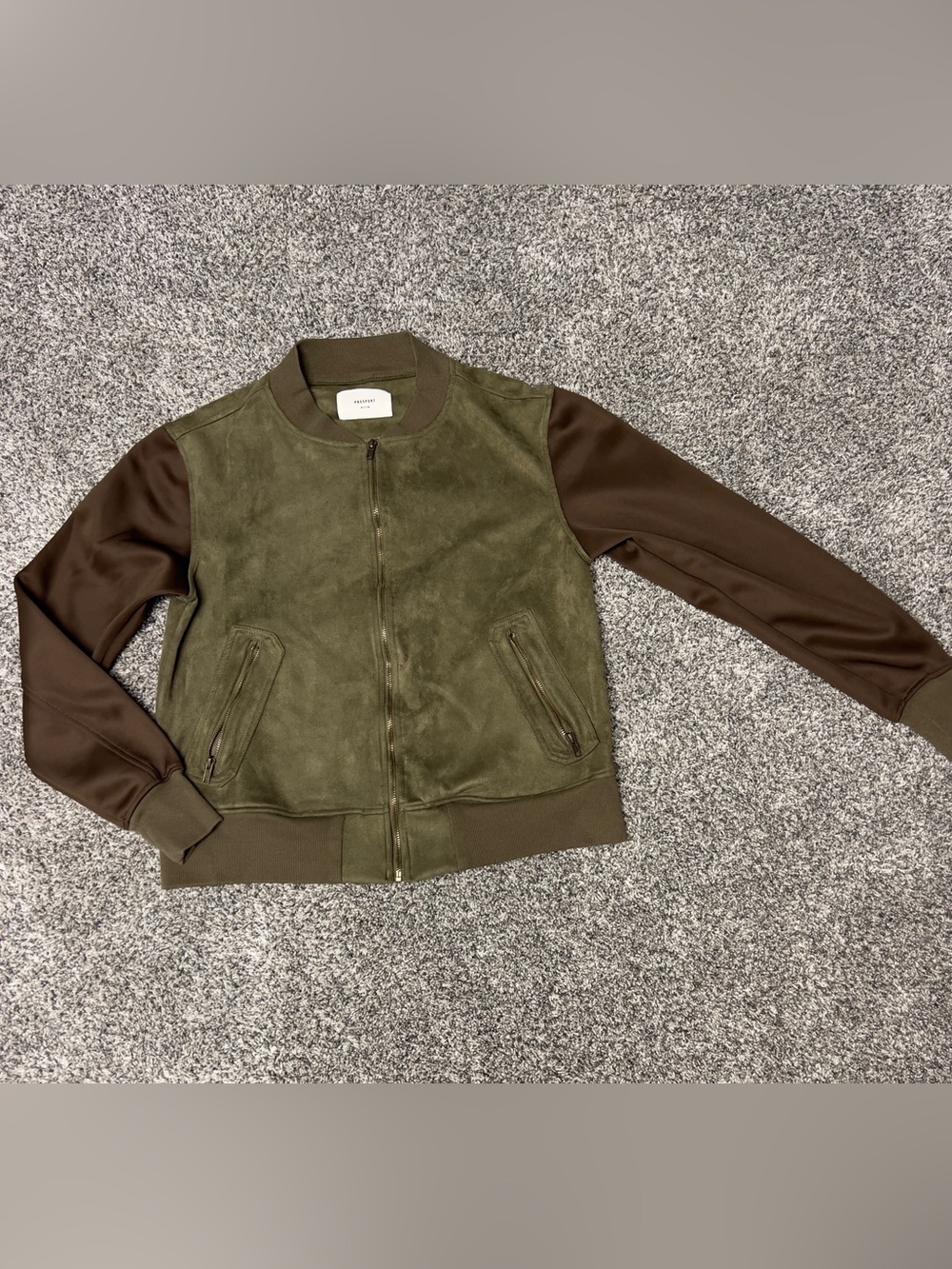 Passport Solo Traveler Woman’s Medium Faux Suede Bomber Varsity Jacket